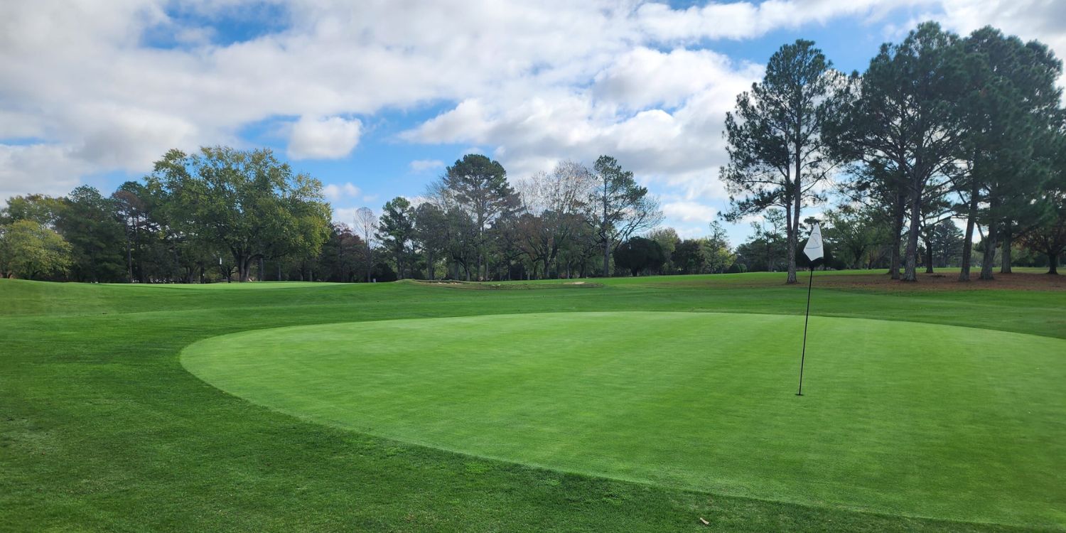 Colonial Golf Course Community